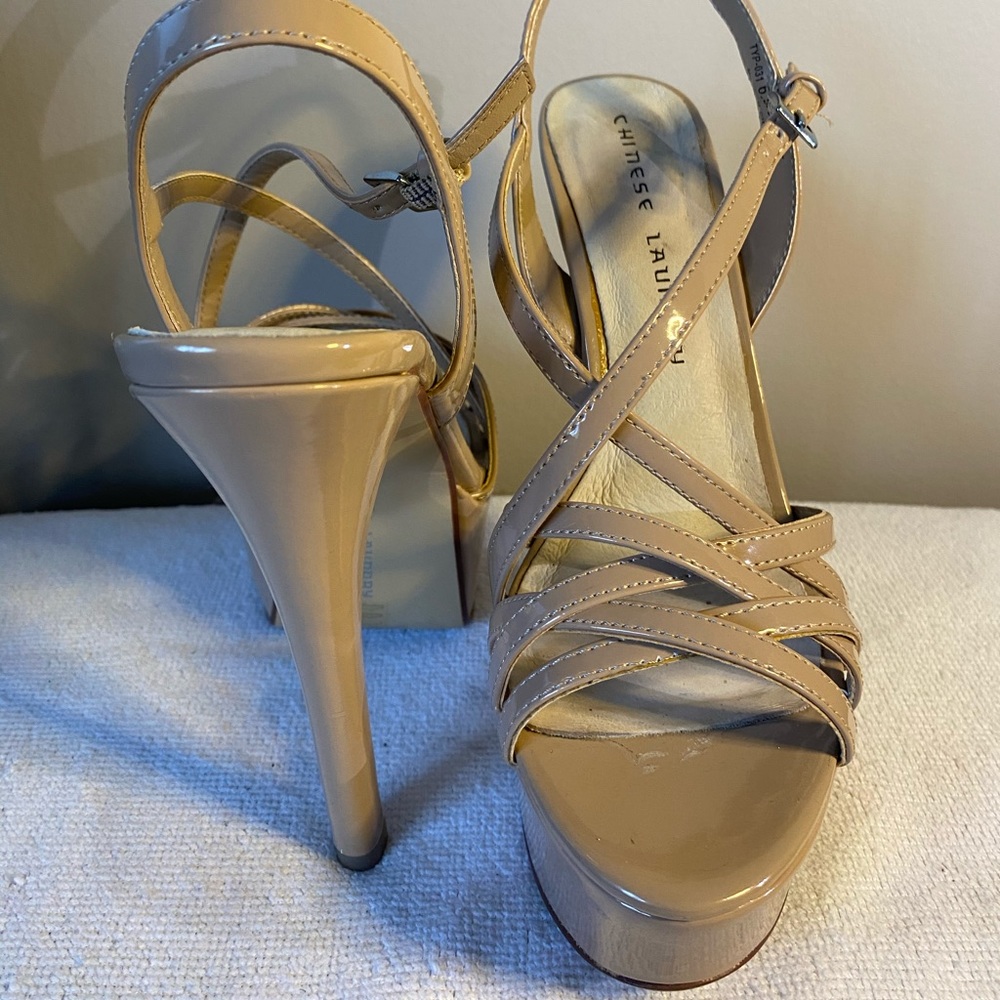 Chinese Laundry Platform Sandal